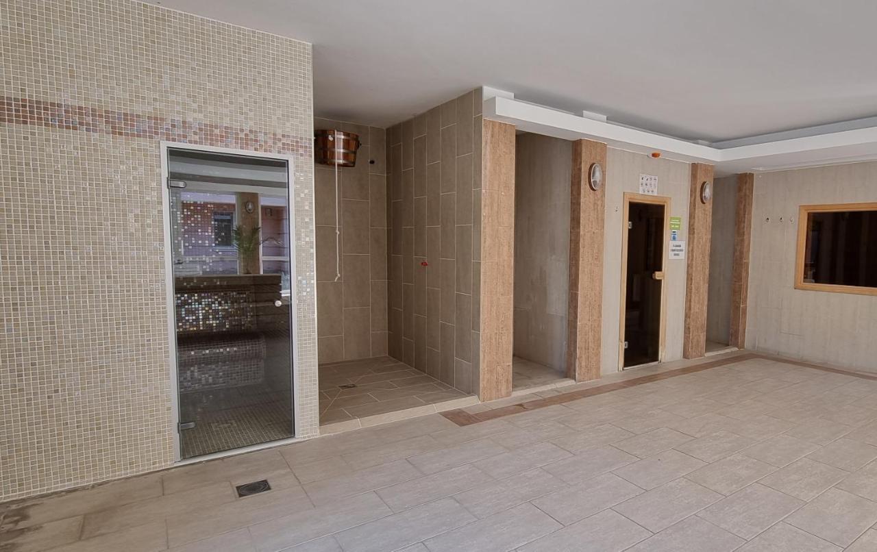 Relax Wellness Studio Hajduszoboszlo Appartement Buitenkant foto